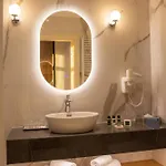 Boutique H23 Отель Пезинок