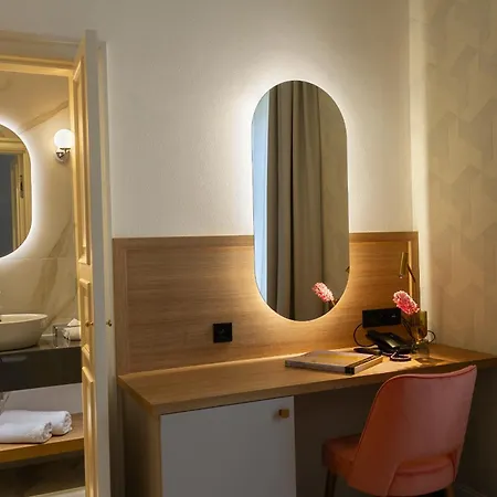 Boutique H23 Отель Пезинок
