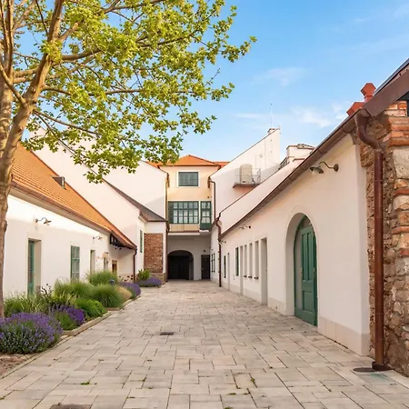 Boutique H23 Hotel 4*